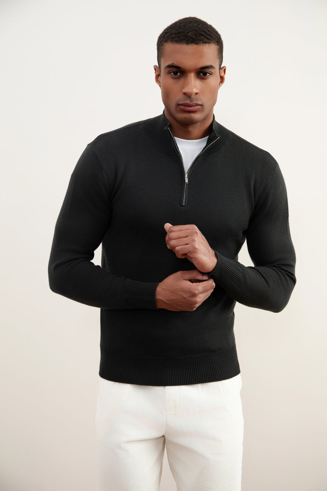 كنزة Half-Zip من صوف الميرينو الرمادي الداكن