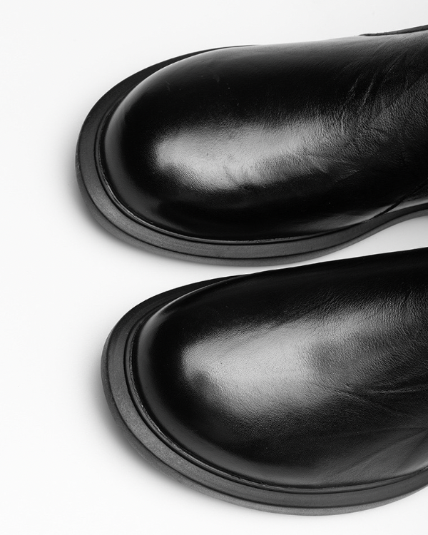 حذاء الكاحل الجلدي الناعم من فيينا