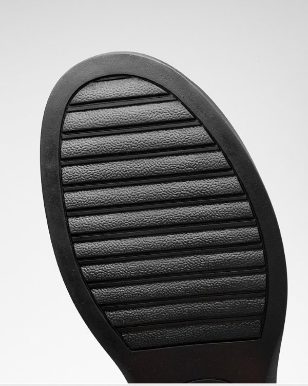 حذاء الكاحل الجلدي الناعم من فيينا