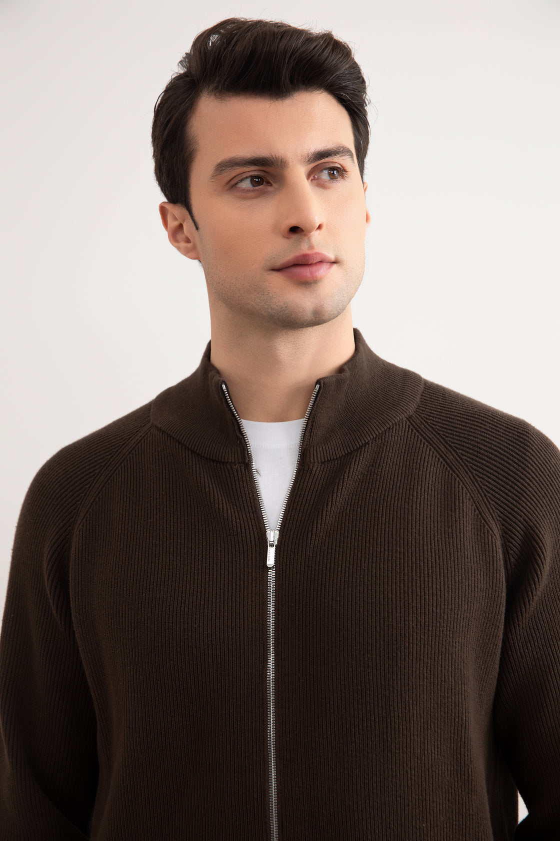 Chaqueta con cremallera completa de canalé inglés marrón