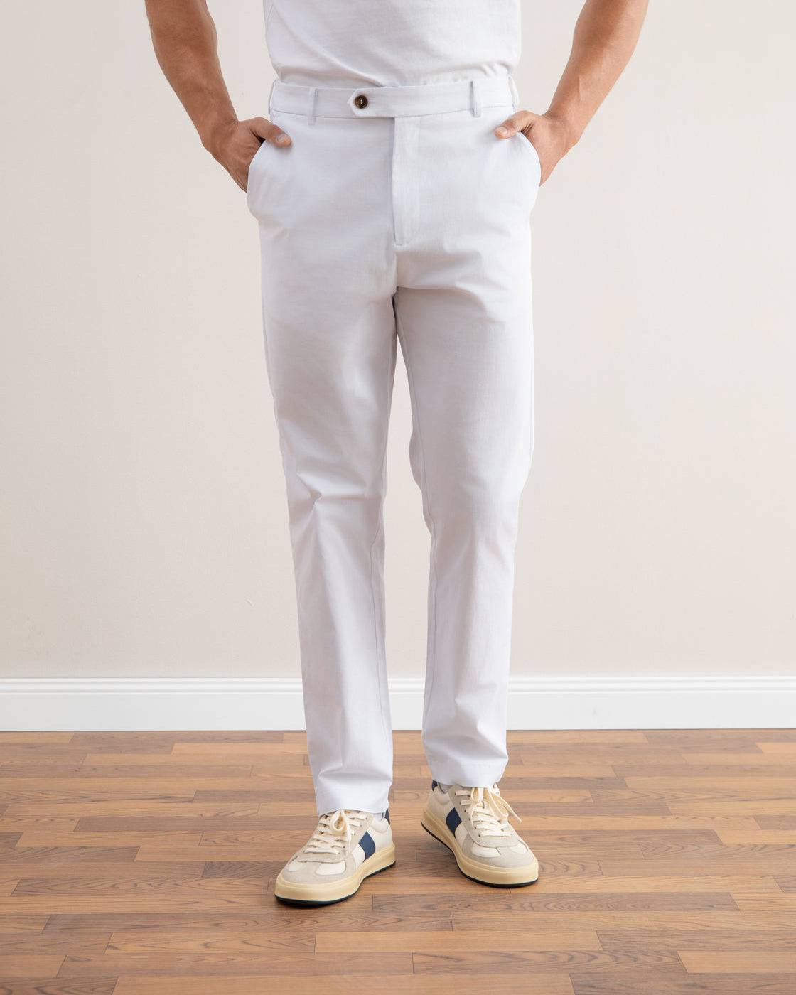 White Straight-Leg Pleated Trousers - Tour&Tate