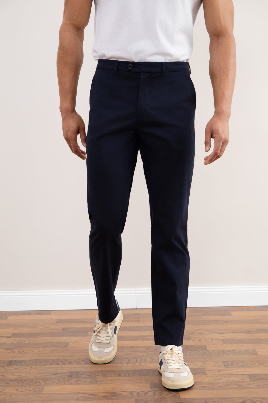 Chino recto azul marino