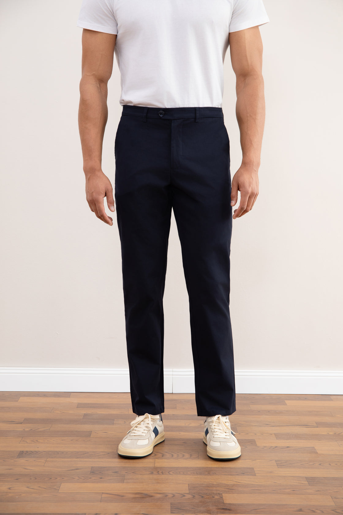 Chino recto azul marino