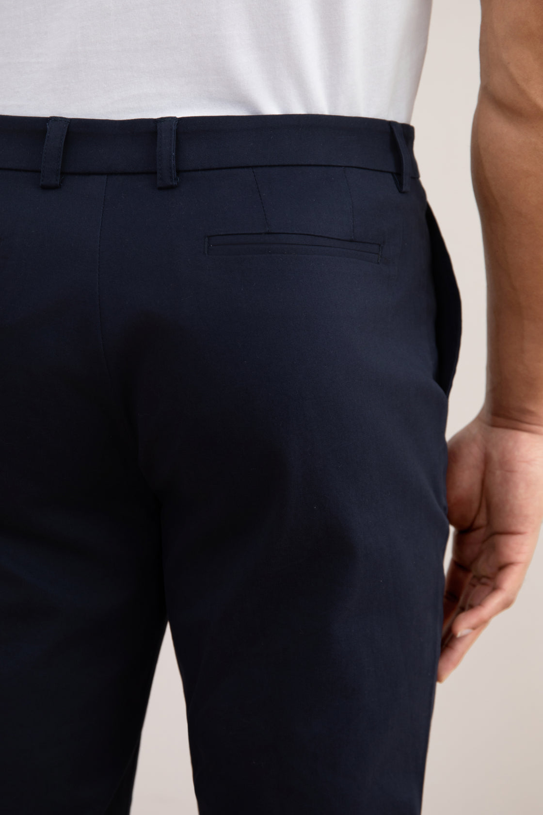 Chino recto azul marino