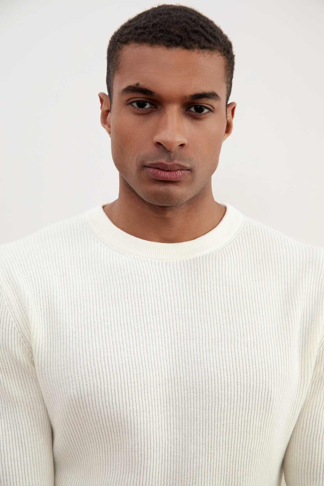 Off-White Jersey de canalé inglés con cuello redondo malfilé