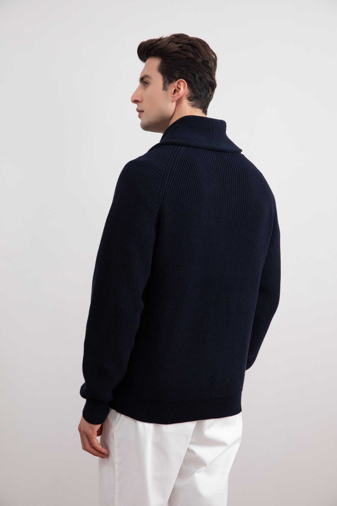 Chaqueta de punto con cuello chal azul marino
