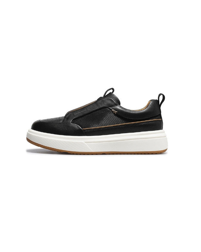 The Black AeroWeave Evolution Laceless Sneaker