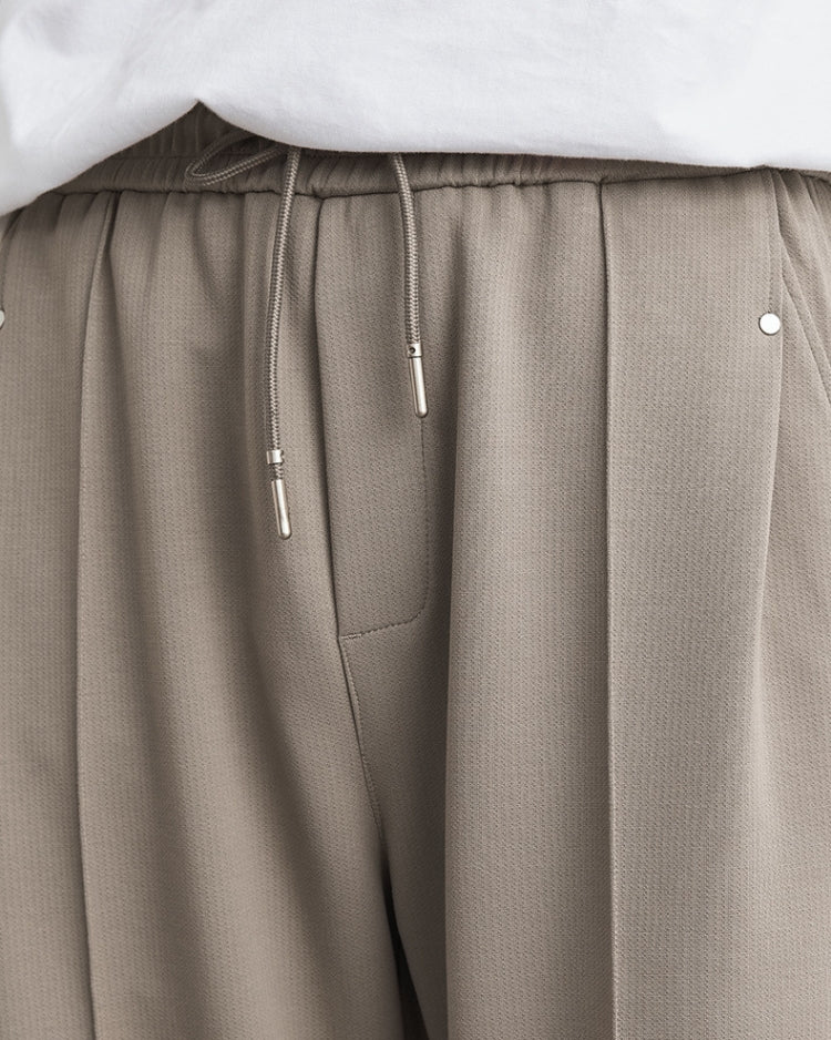 Soft Feel Straigh Lef Trousers mit Bund und Kordelzug