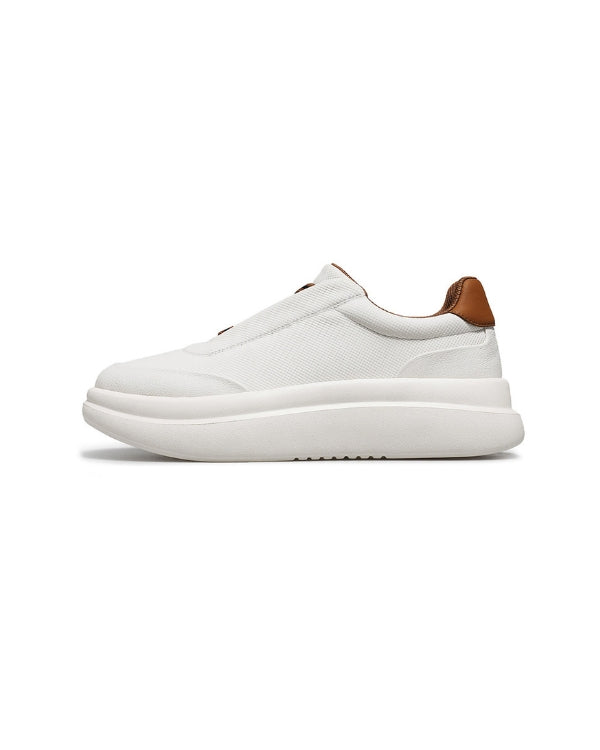 The White Crisp Elevate 2.0 Laceless Leather Sneaker