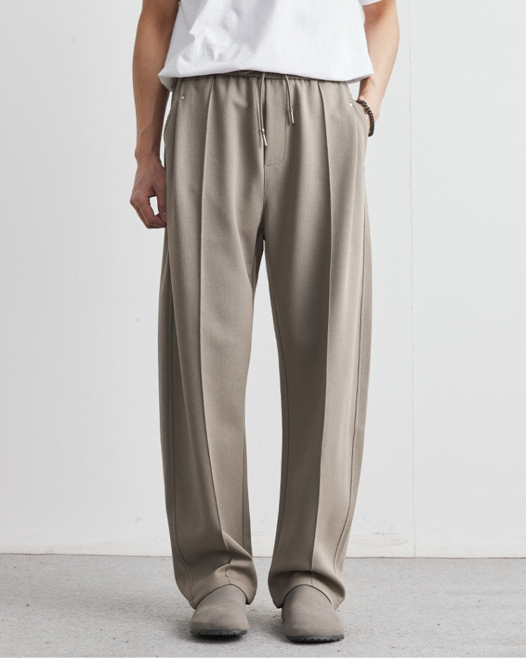 Soft Feel Straigh Lef Trousers mit Bund und Kordelzug