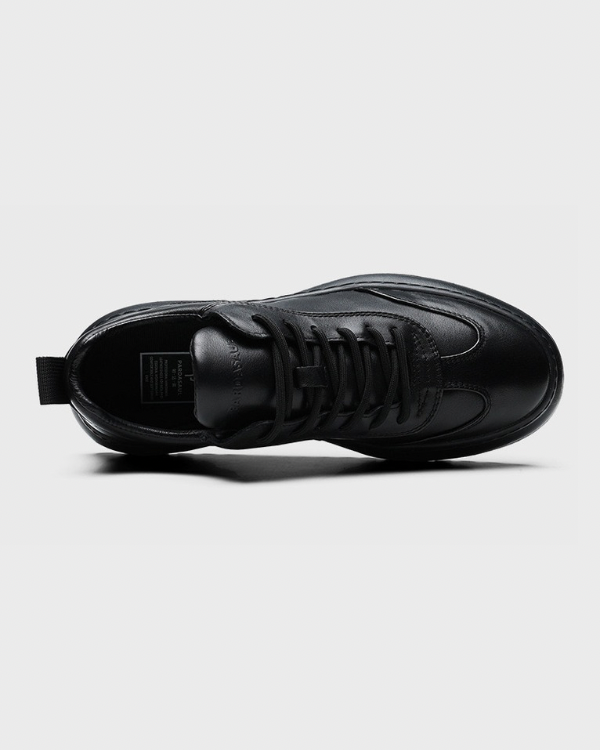 Oslo Stealth Runner