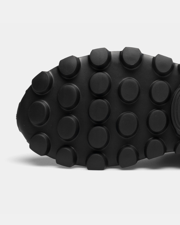 Geneva G-Runner Sneakers