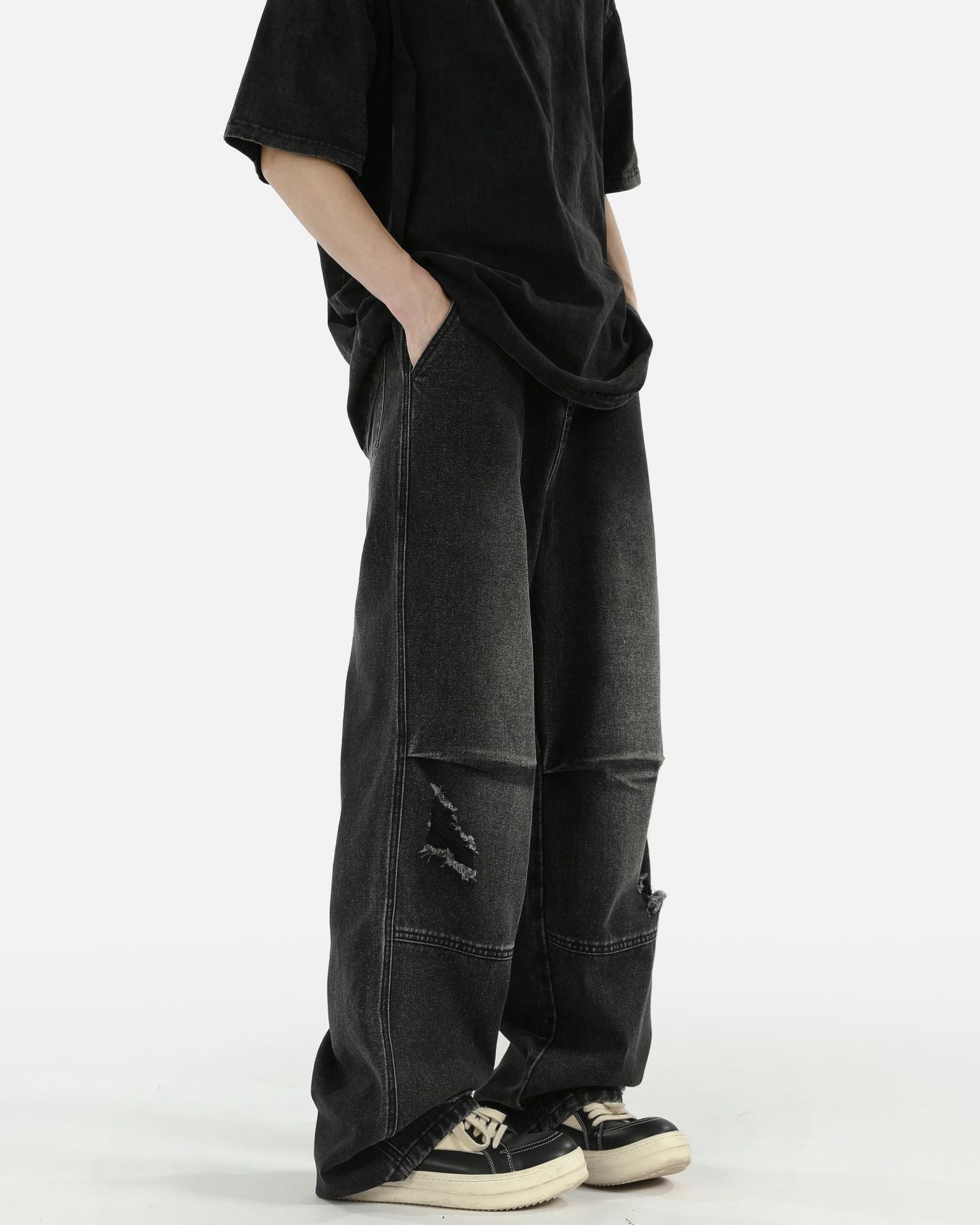 The Riverton Pleated Loose Jeans