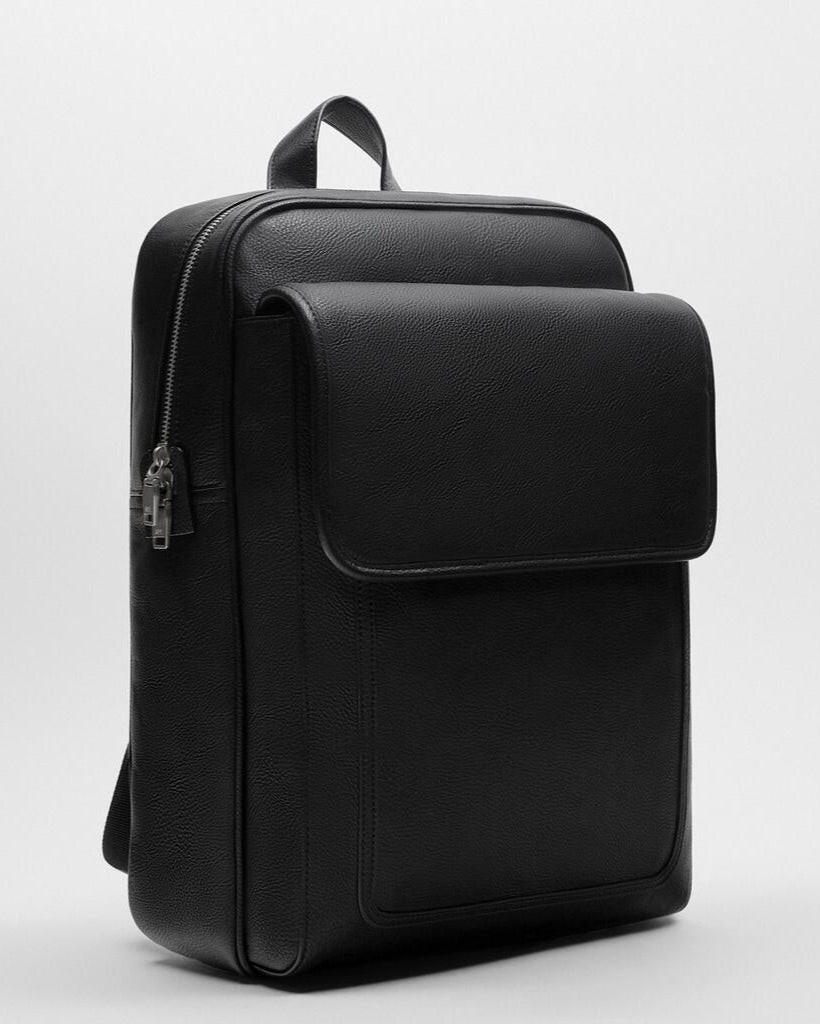 Minimal Tour Leather Backpack