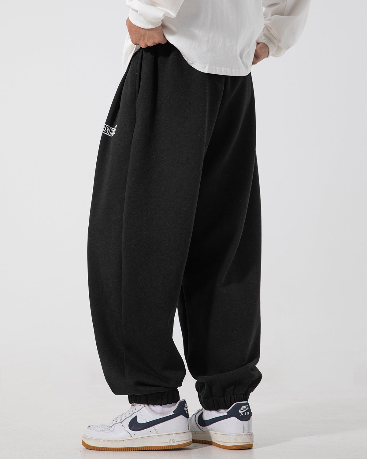 The Boulevard Pleated Sweatpants