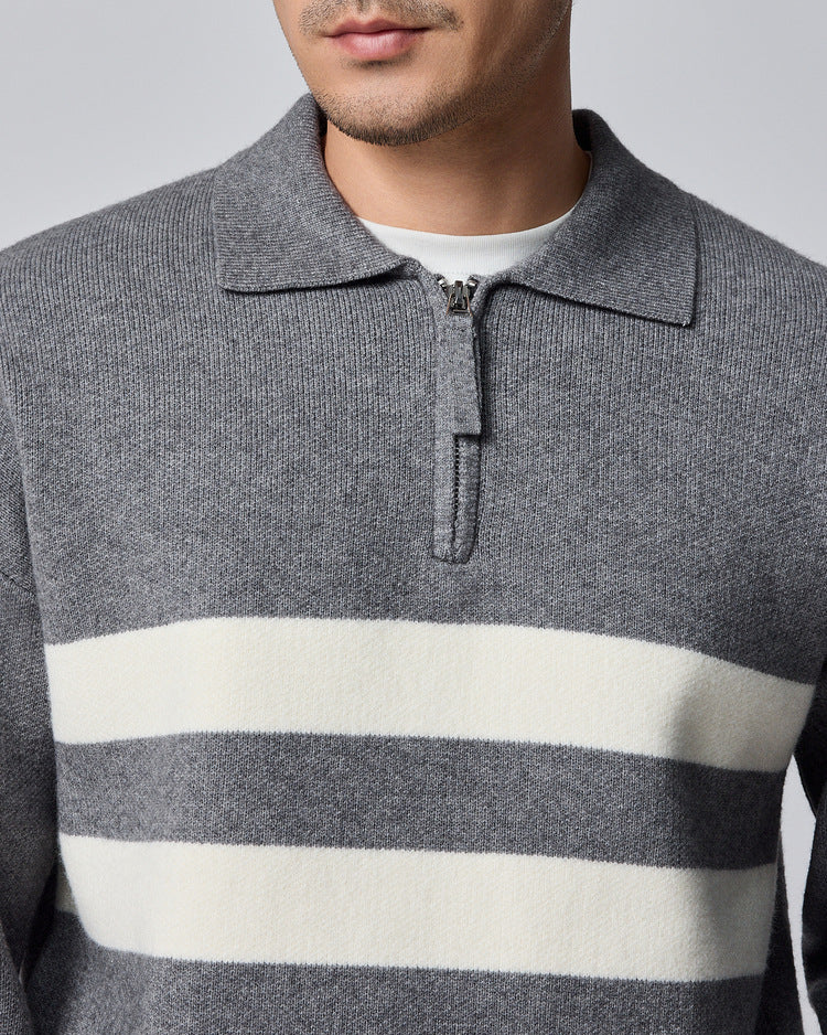 The Porter Halboffener Strickpullover mit gestreiftem Revers