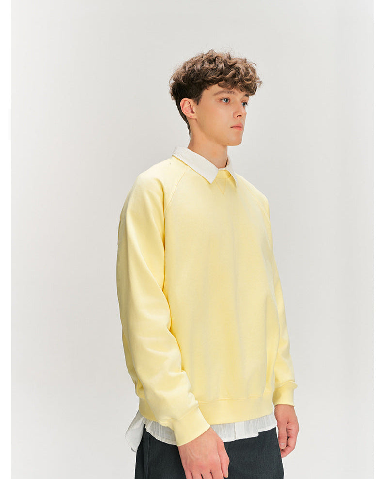 Klassisches Raglan-Sweatshirt mit Rundhalsausschnitt