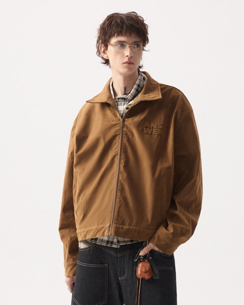 Chaqueta con cremallera bordada Answer