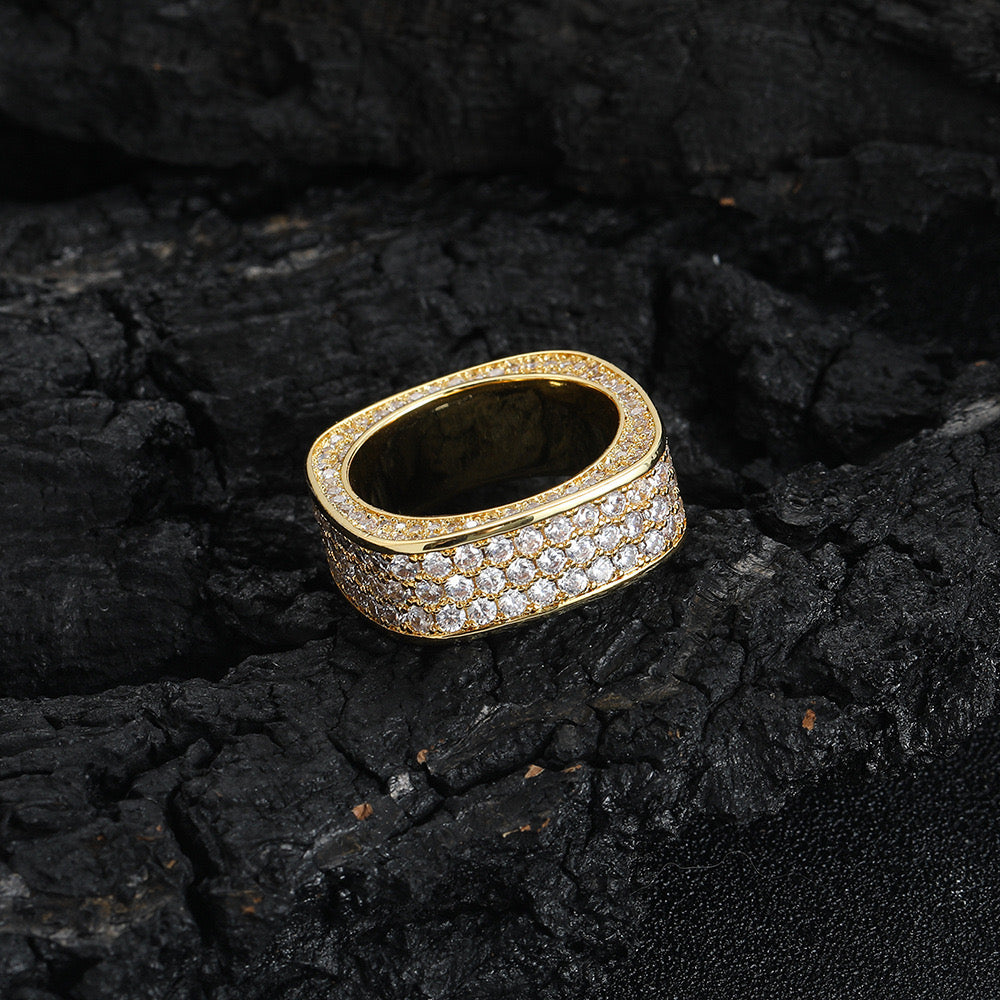 Anillo Clásico 110 Diamantes