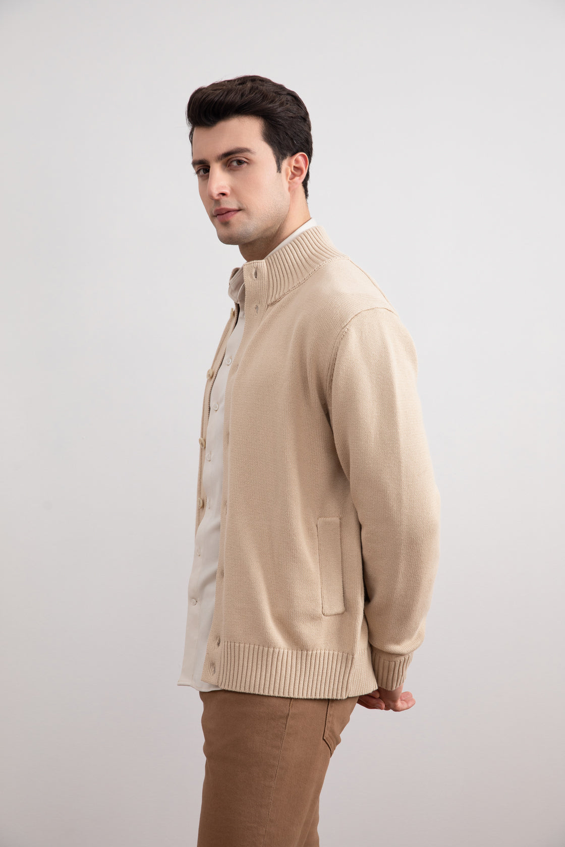 Beige Ribbed painiketta sulkeminen taskut Cardigan Cardigan