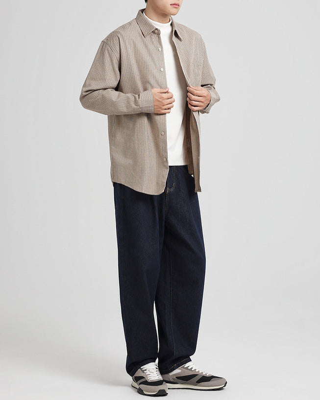 La chemise à carreaux brossés au carbone