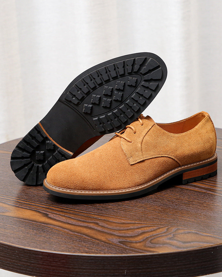 Les chaussures de derby en daim Softey