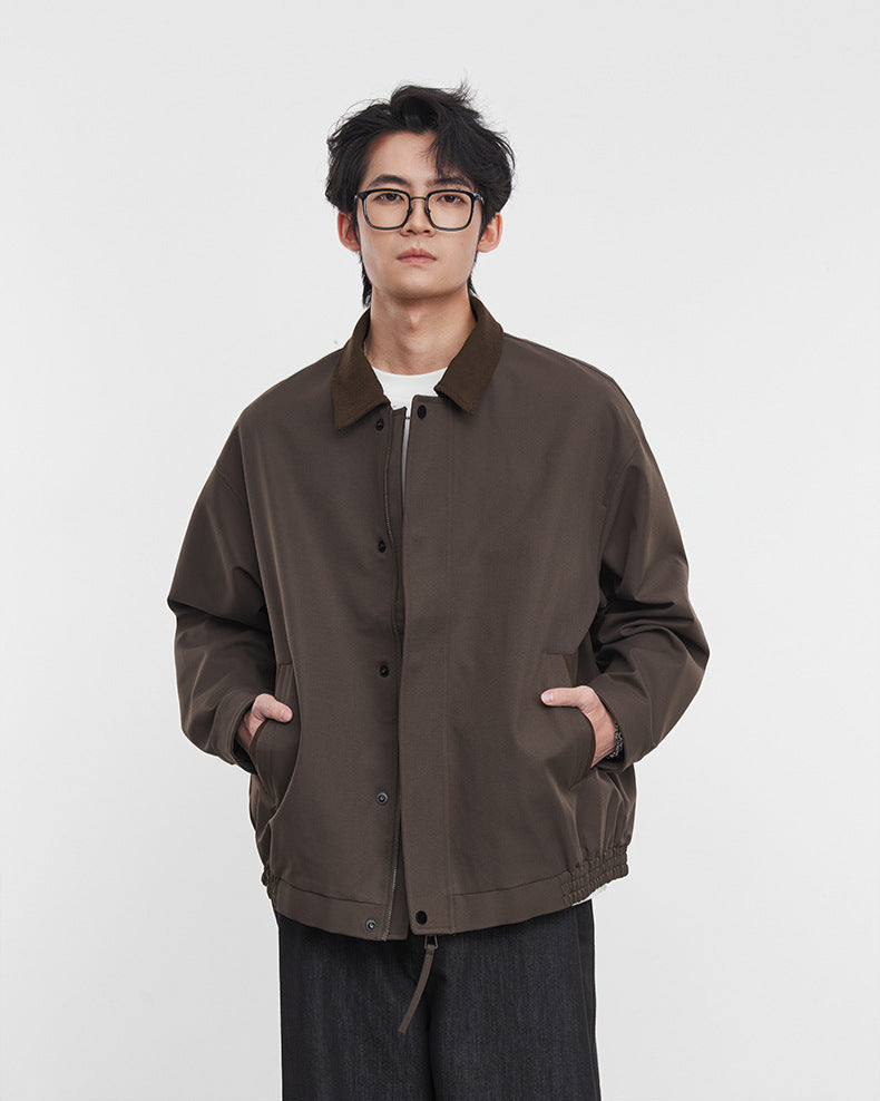 Jaket Bergaya Gudang yang Dipotong