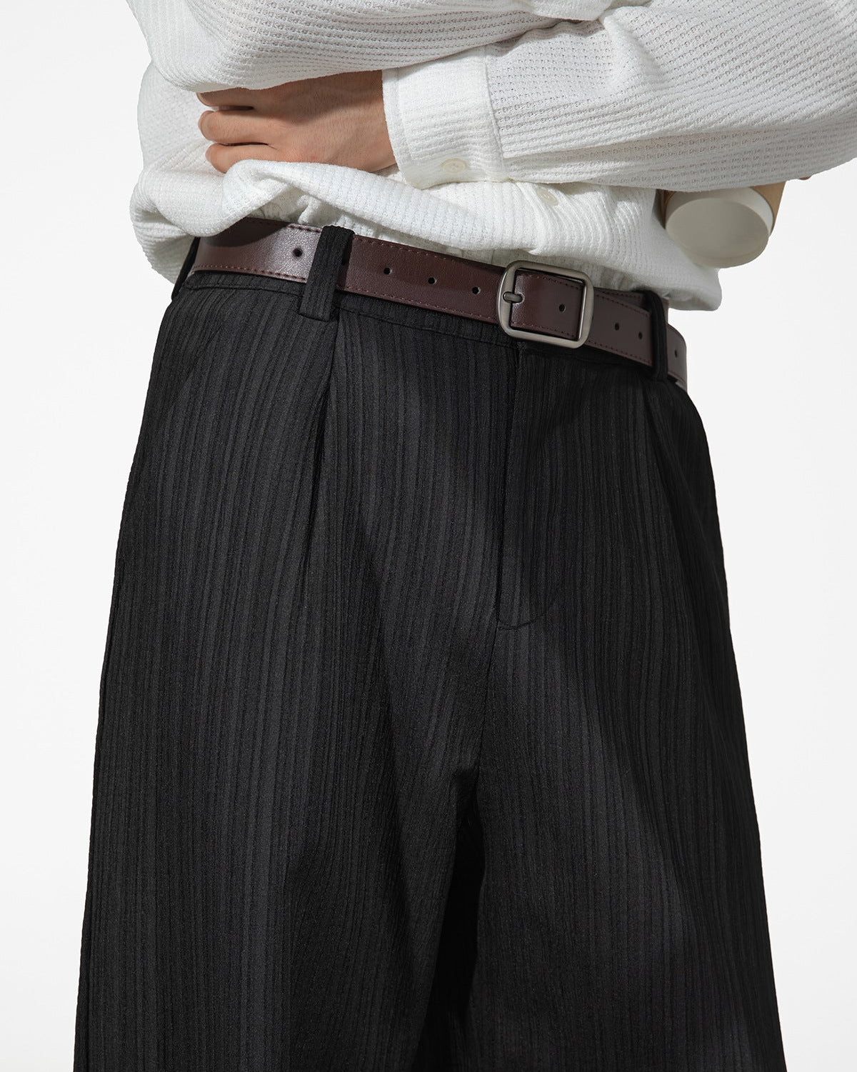 Pantaloni a righe plissettati Strata