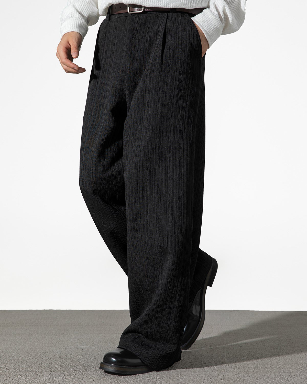 Pantaloni a righe plissettati Strata