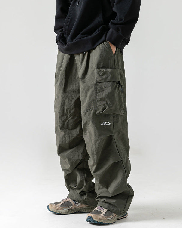 I pantaloni cargo in stile giapponese