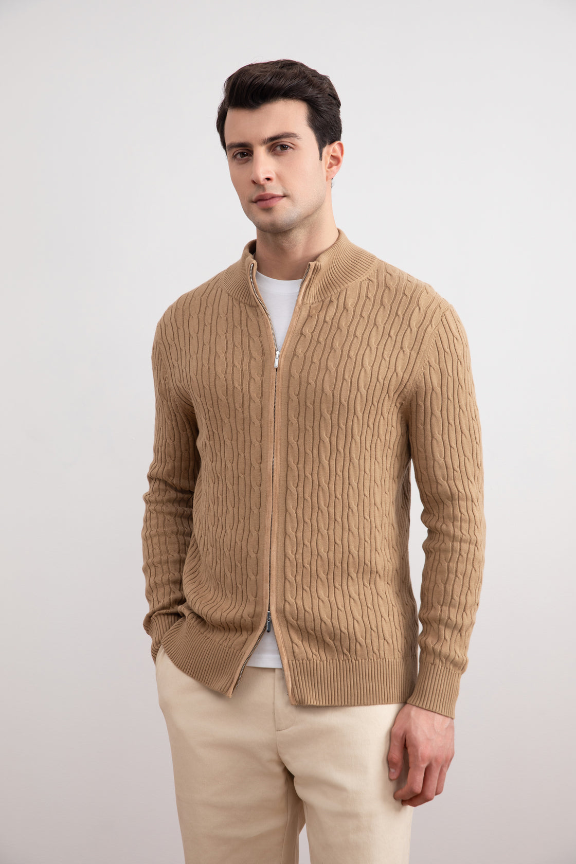 Maglione con zip integrale in maglia a cavi Tan