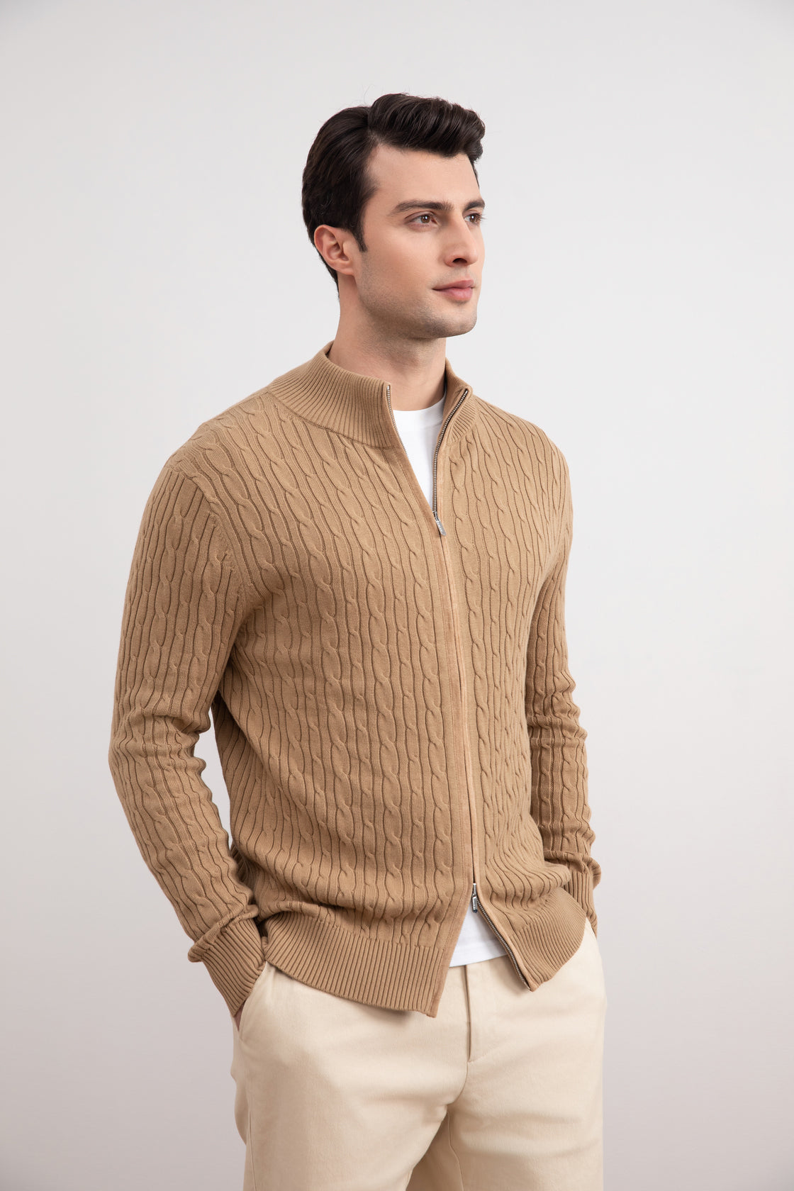Maglione con zip integrale in maglia a cavi Tan