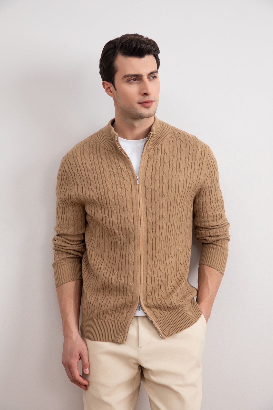 Maglione con zip integrale in maglia a cavi Tan