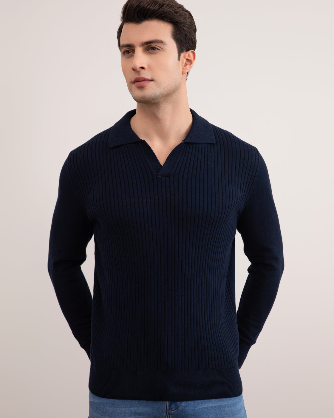 Polo aperta a strisce blu navy