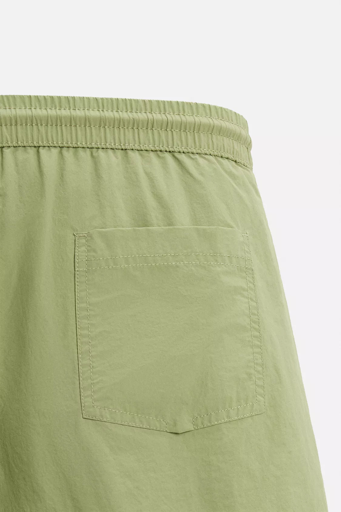 PANTALONCINO DA NUOTO BASIC DI MEDIA LUNGHEZZA - VERDE