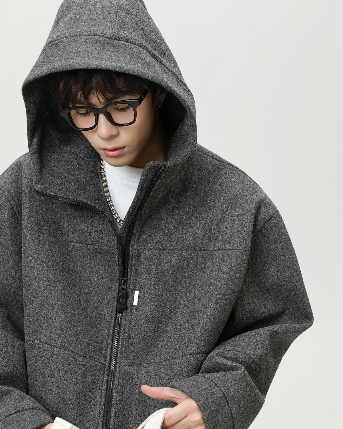 Giacca in misto lana con struttura a spacco