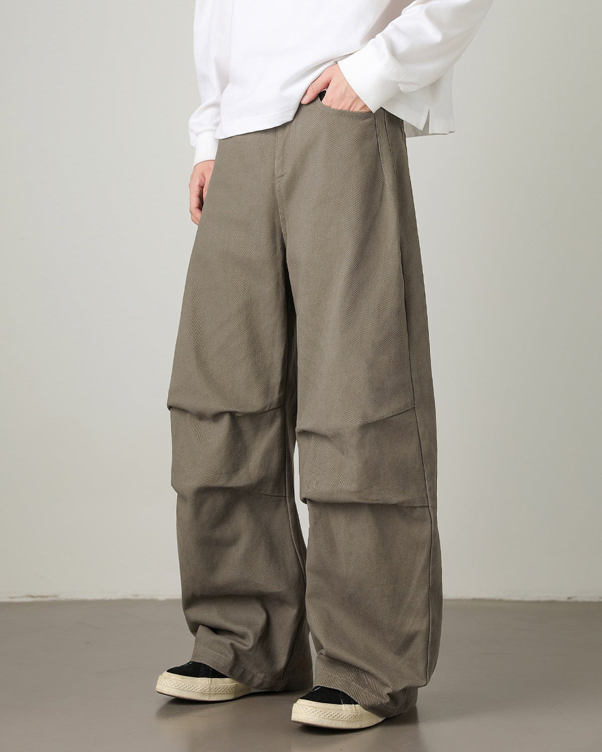 Pantaloni utility a gamba larga