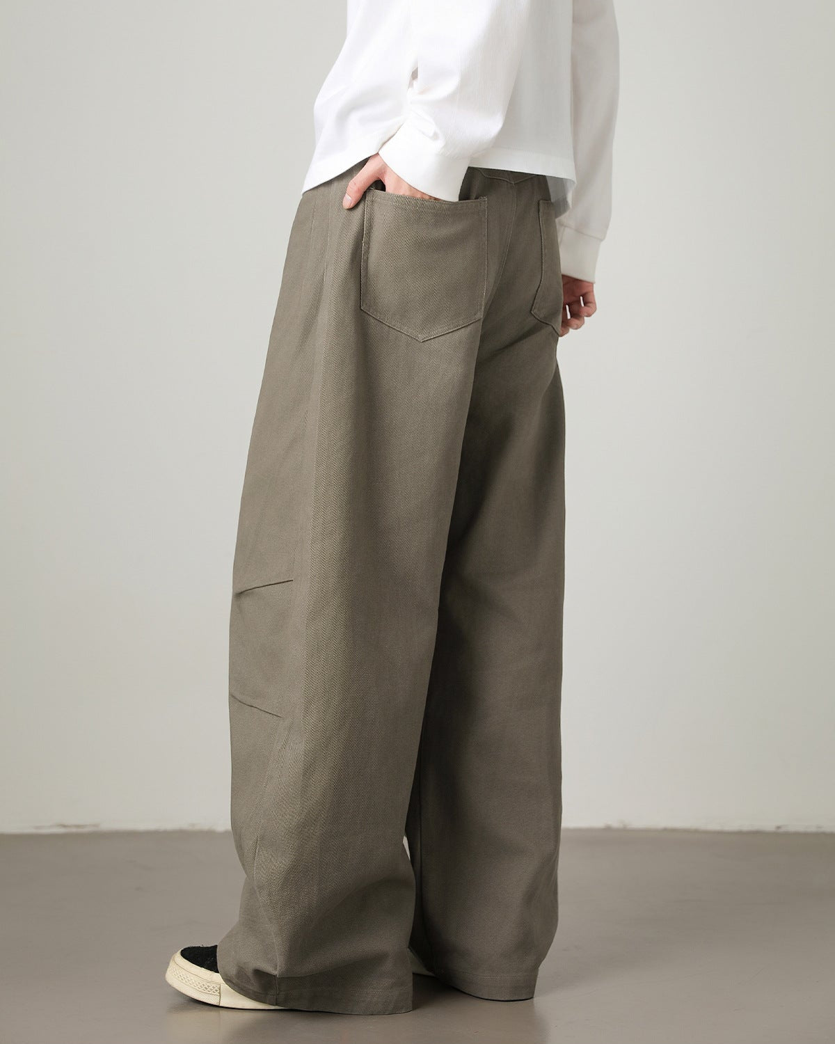 Pantaloni utility a gamba larga