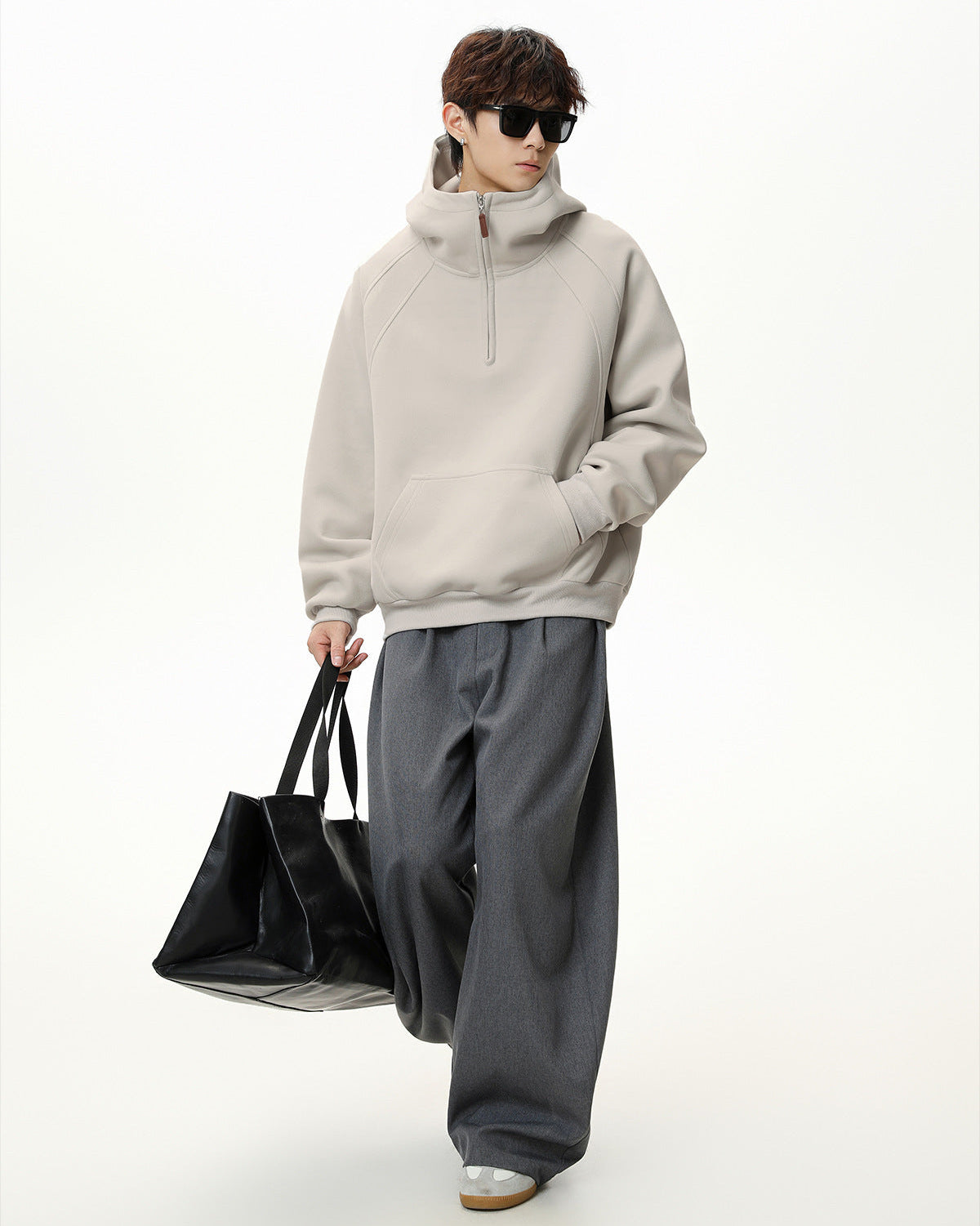 Hettegenseren Sculpted Split Semi-Zip Hoodie