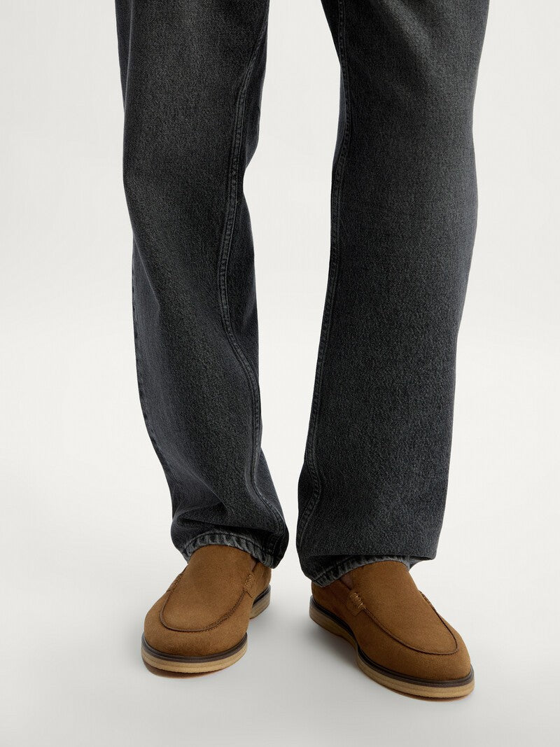 Loafers i semsket kaffe