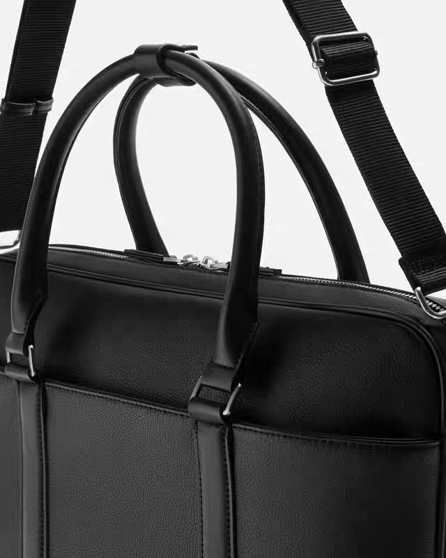 Strukturert dokumentmappe i skinn