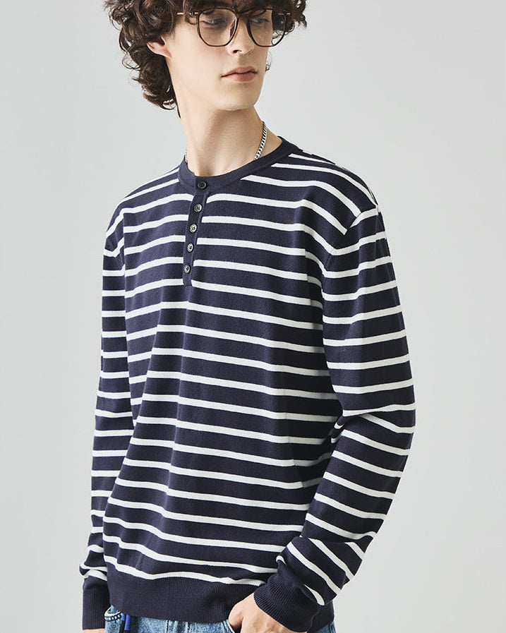 De Elliston Contrast Henley Knit Polo Sweater