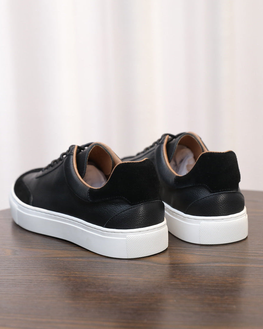 Leren en suède lage sneakers met contrasterende zool