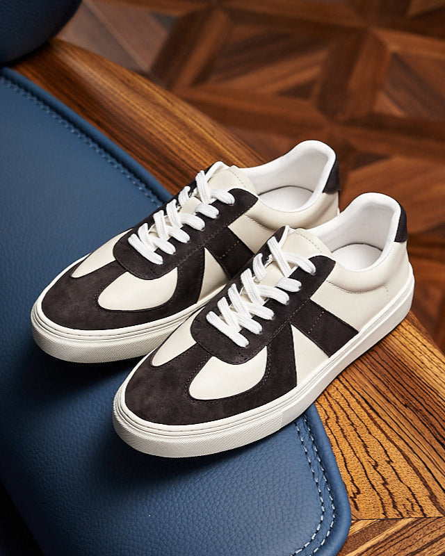 De klassieke sneakers