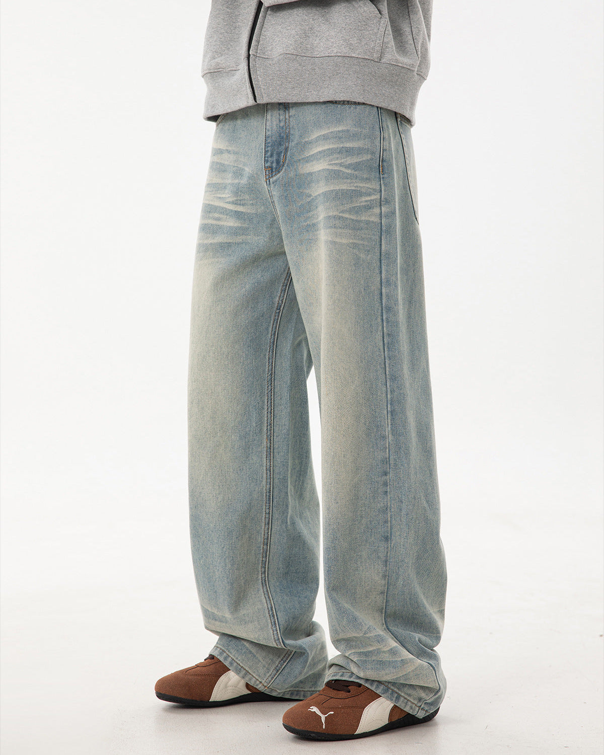 Calça jeans reta Whisper Wash