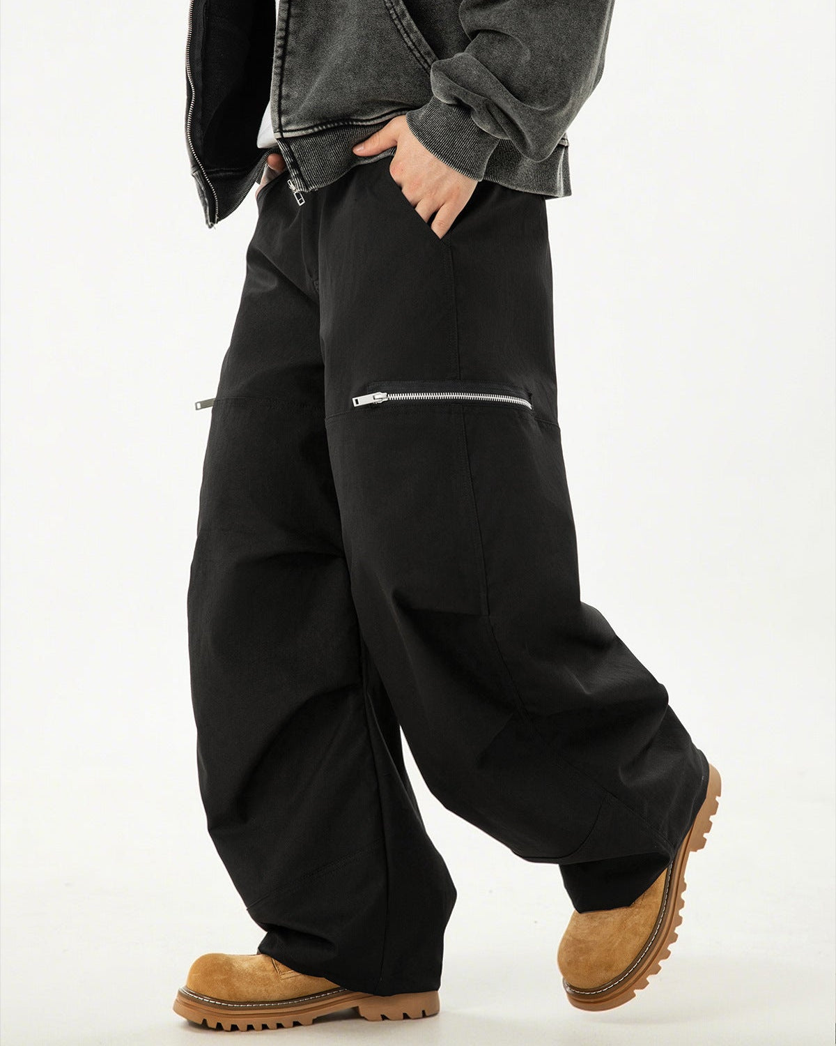 Calça Cargo plissada The Fieldline