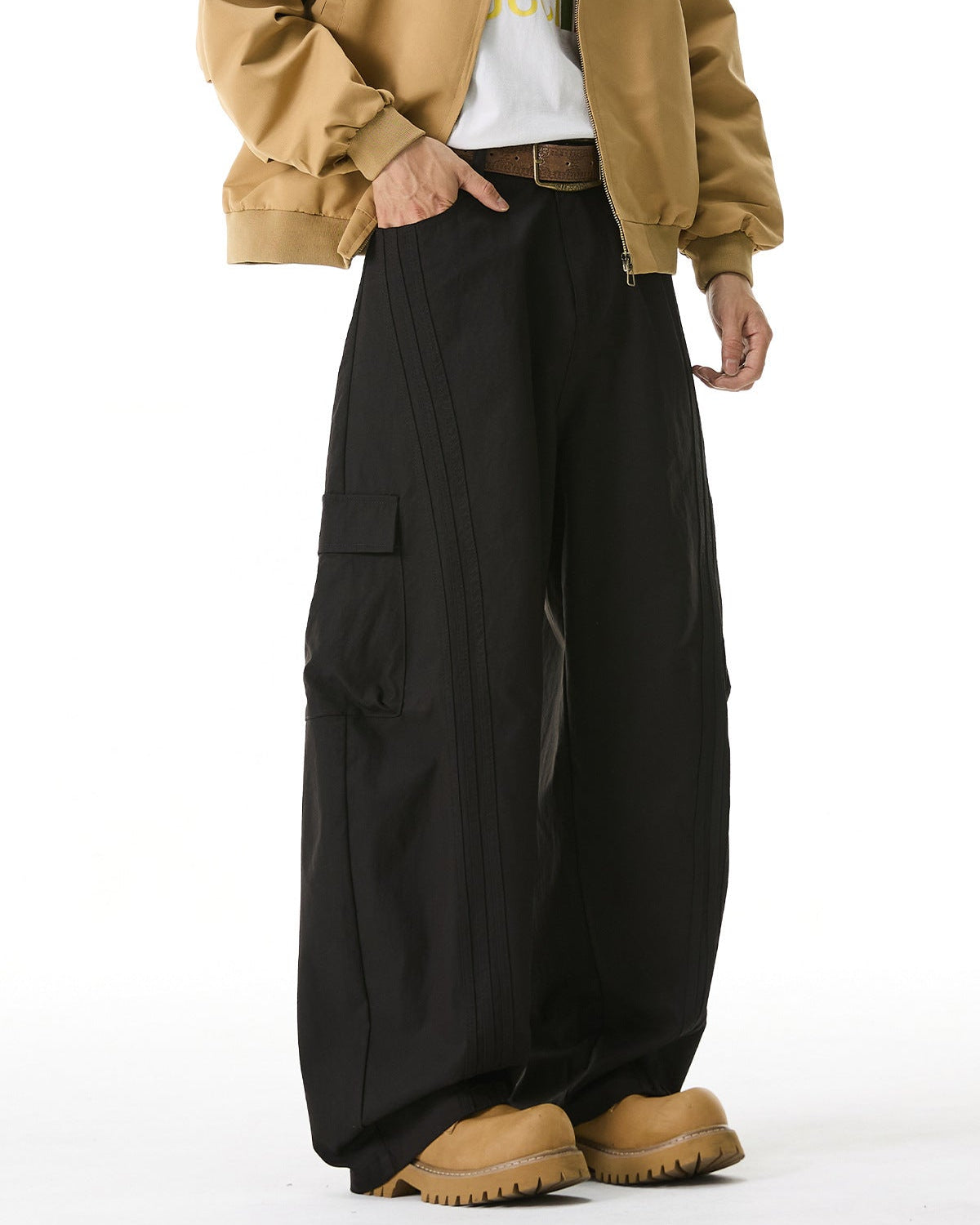 Calça Cargo com painel de contorno