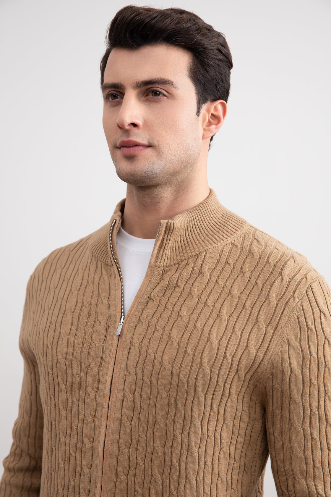 Suéter Tan Cable Knit com zíper full-zip