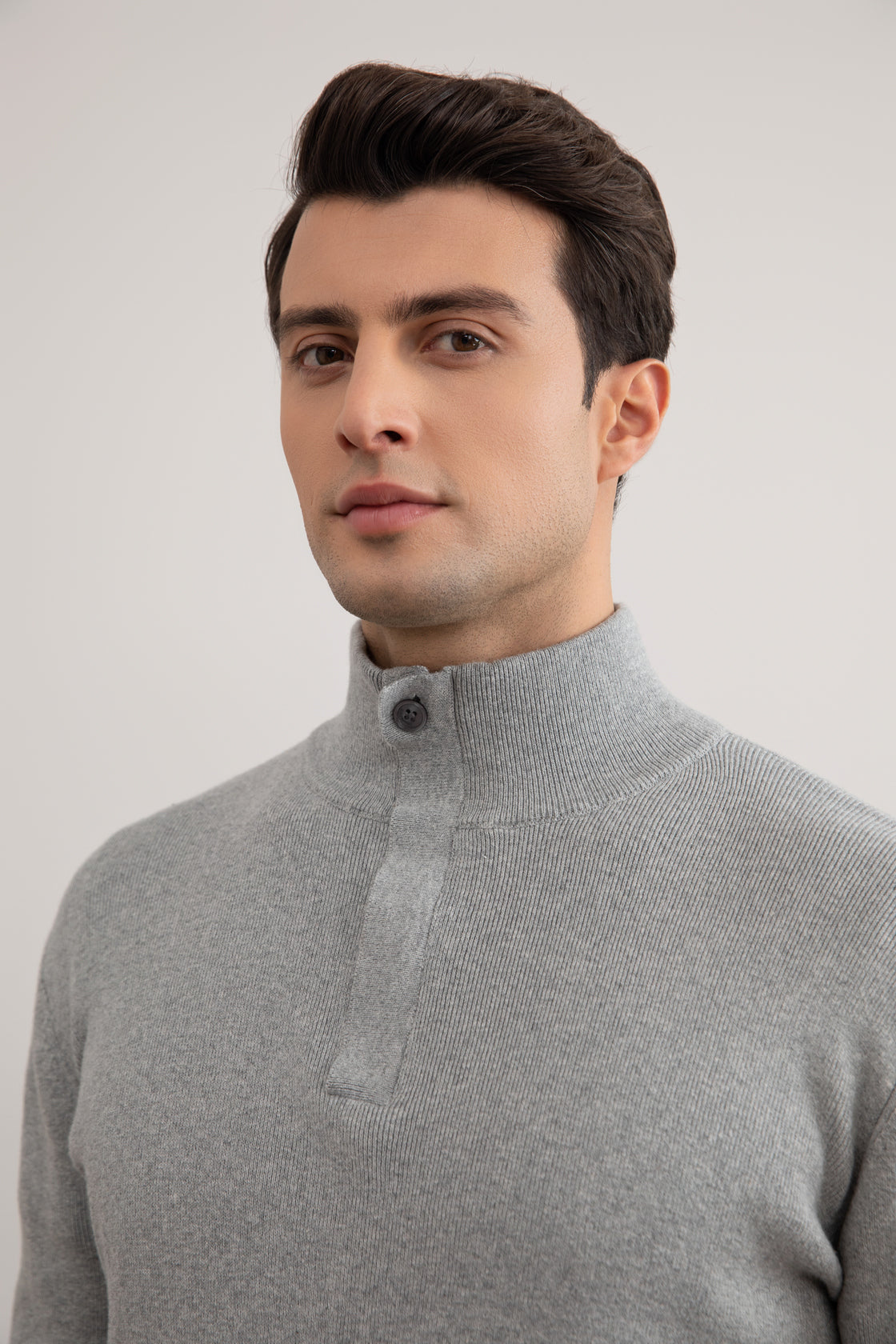Suéter cinza Half-Zip com gola falsa