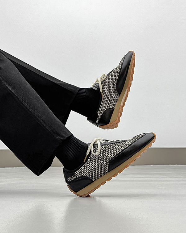 Corredor de tecido monocromático